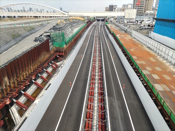 Hanshin_Expressway_Route2_Yodogawa-Sagan_Line.jpg